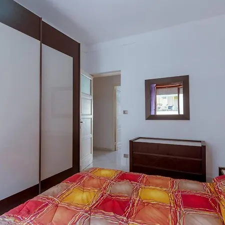 Apartmán Goethe - 2 - 100m Stazione - 200m Palafiori