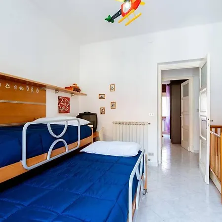Goethe - 2 - 100m Stazione - 200m Palafiori Apartmán Sanremo